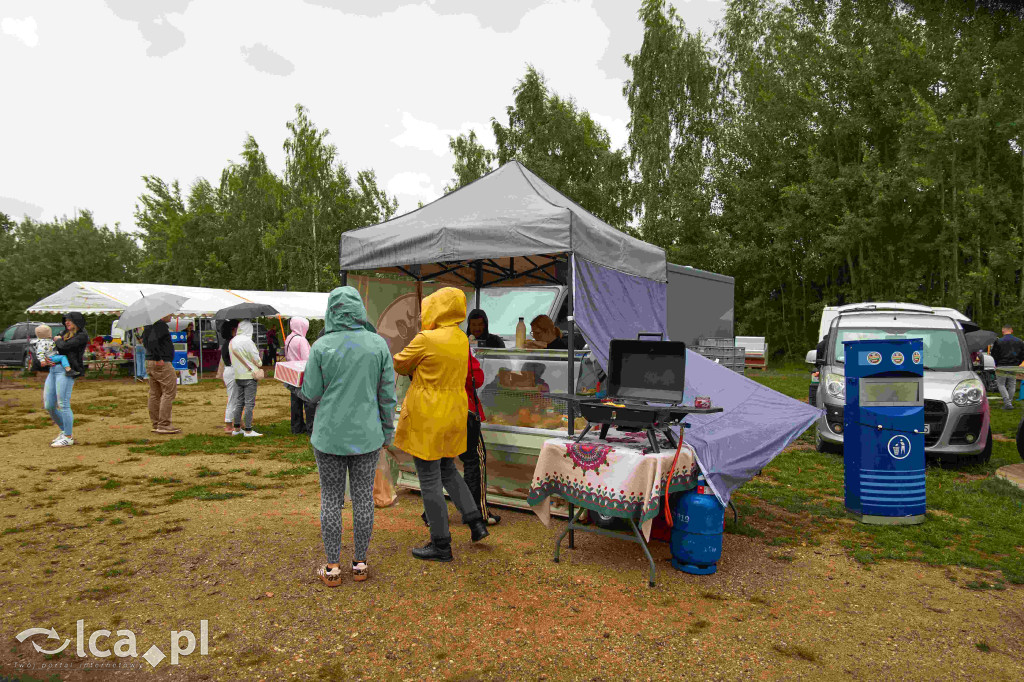 Targowisko w Bartoszowie pełne lokalnych smaków