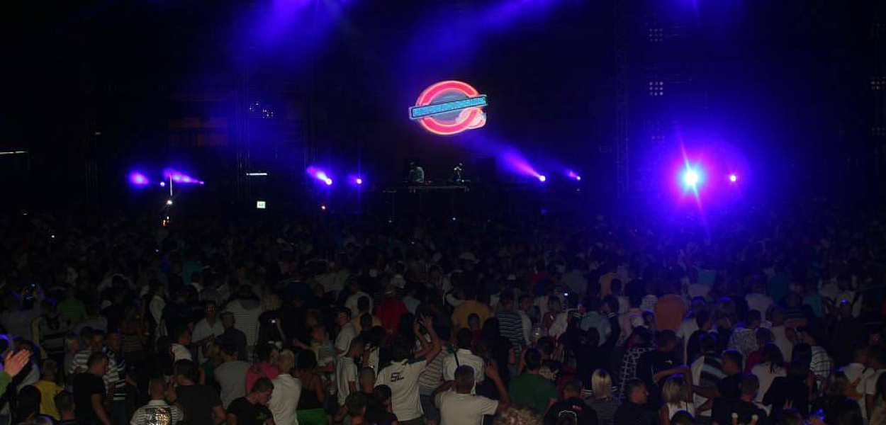 Najazd klubowiczów na klasztor 