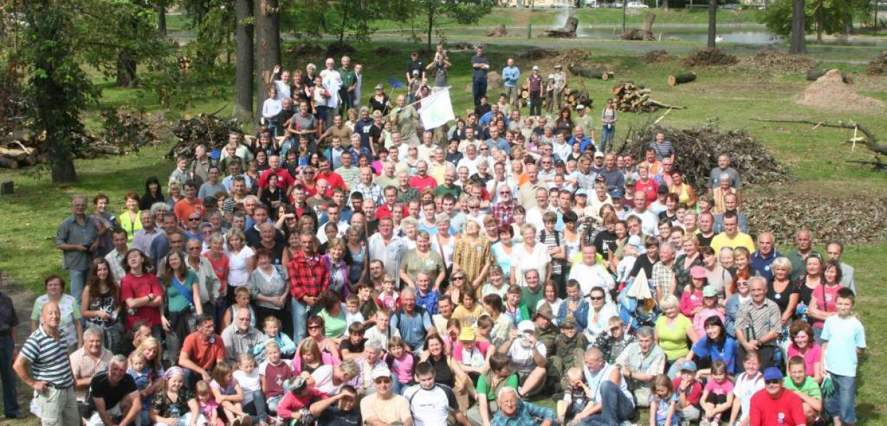 Kolejny czyn w parku