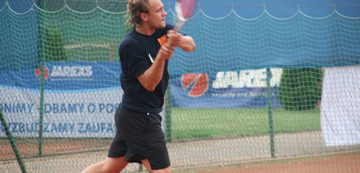 Jarexs Cup: Pierwsza niespodzianka