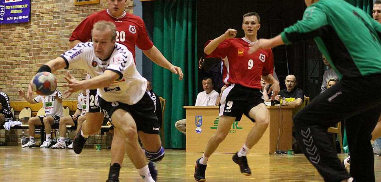 Dwa oblicza szczypiornistów Miedzi