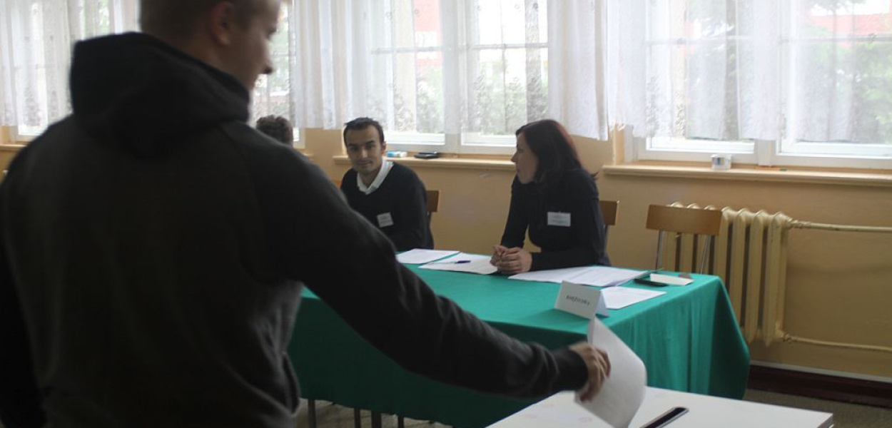 Komorowski przed Kaczyńskim i Napieralskim