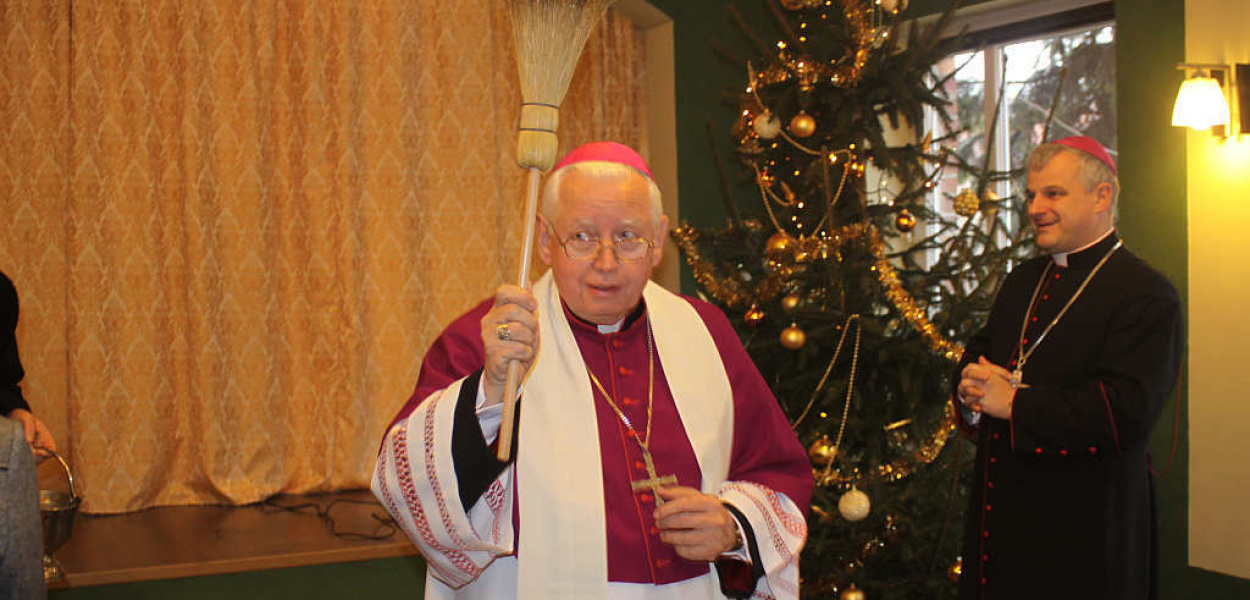 Zakaczawska parafia ma nowoczesną salę