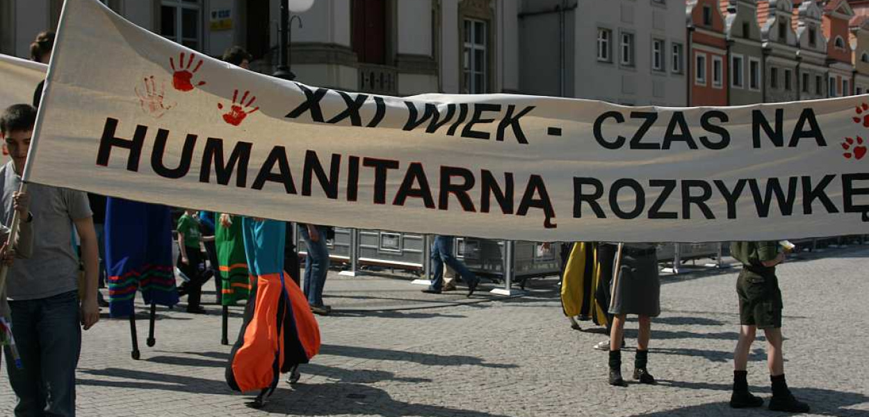 Upomnieli się o zwierzęta na płycie Rynku