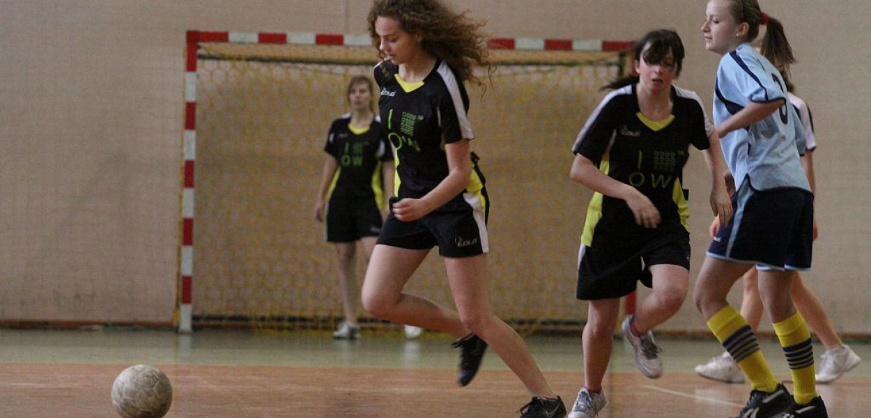 ZSTiO wygrywa licealiadę