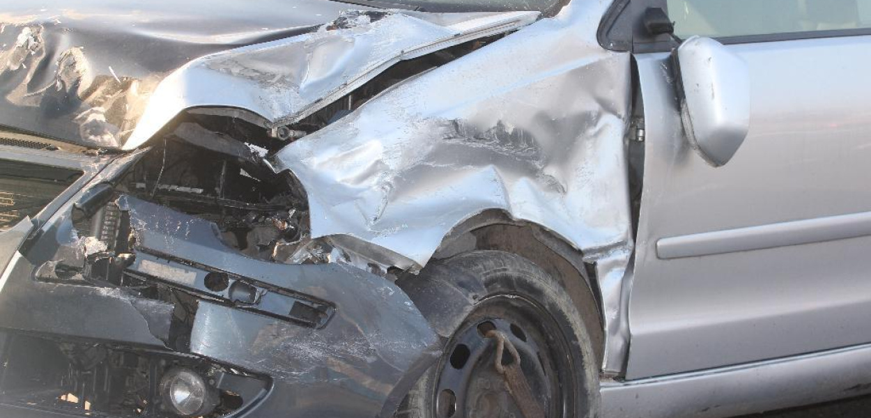 Wypadek na Piekarach. Dwie osoby ranne