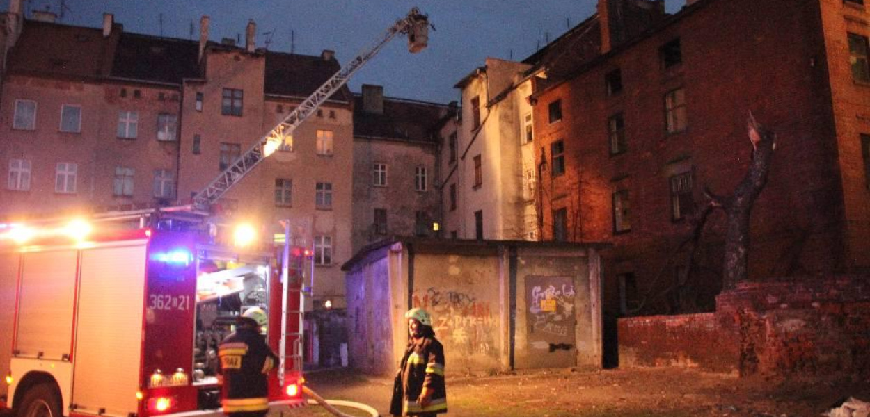 Podpalili były hotel PKP na Zakaczawiu