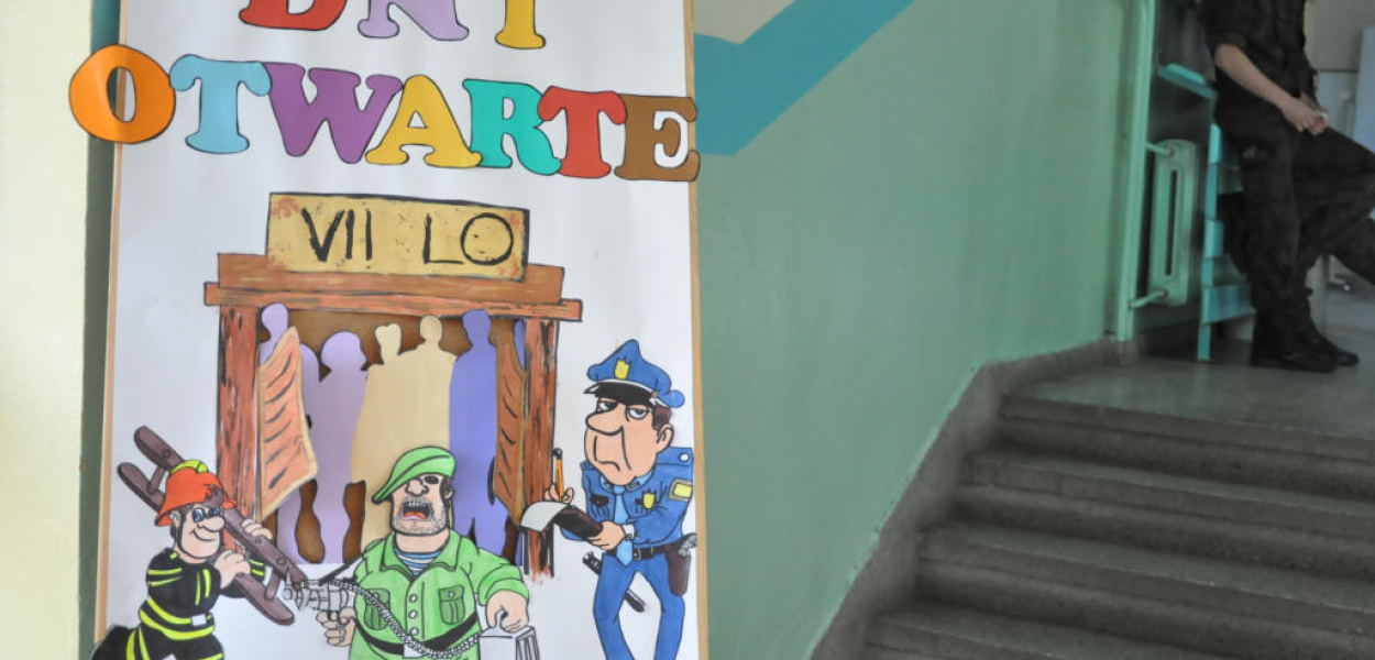 VII LO kusi wojskowymi klasami 