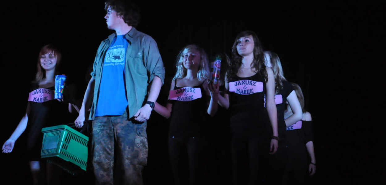 Klasa medialna V LO pokazała dwa spektakle 