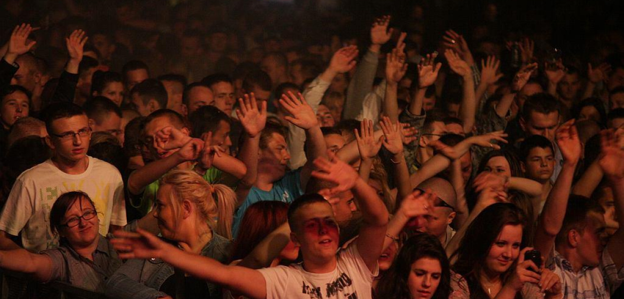 Juwenalia 2012. Klubowo na dziedzińcu PWSZ