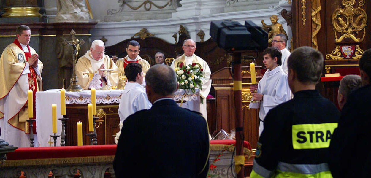 Służby mundurowe modliły się w Legnickim Polu