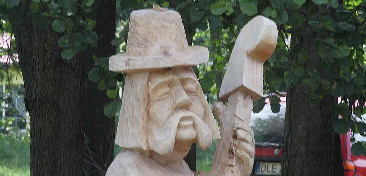 Życie na wsi oczami rzeźbiarzy