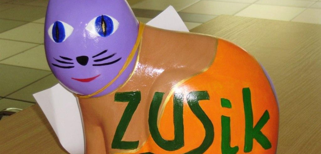 Legnicki ZUS widziany kolorami tęczy