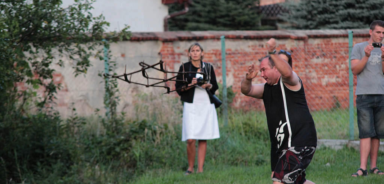 W Nowej Wsi Legnickiej brona poszła w ruch