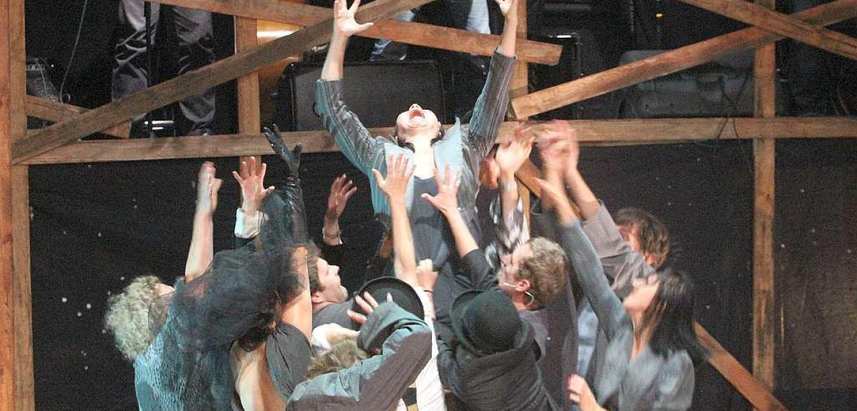 Na scenie premiera muzycznej „Komedii obozowej” 