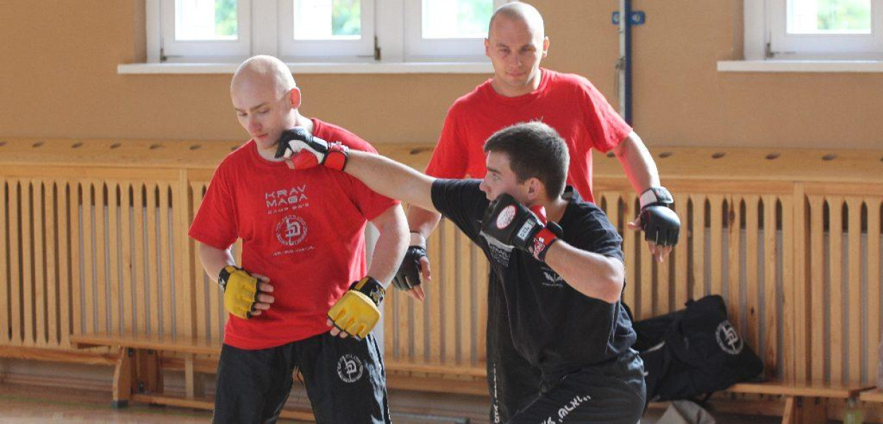 Israeli Krav Maga uczy podstaw samoobrony 