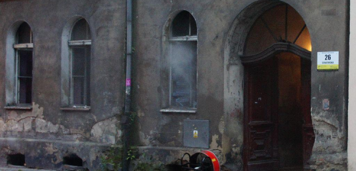 Spłonął w mieszkaniu przy ulicy Senatorskiej 