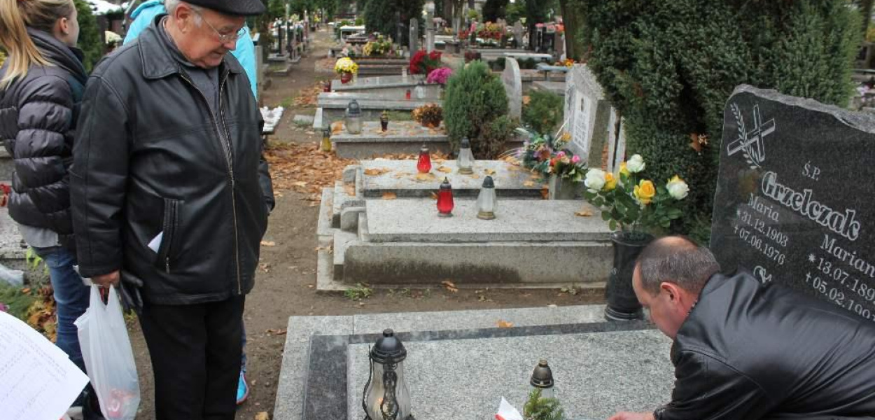 Zapalili znicze na grobach legnickich powstańców