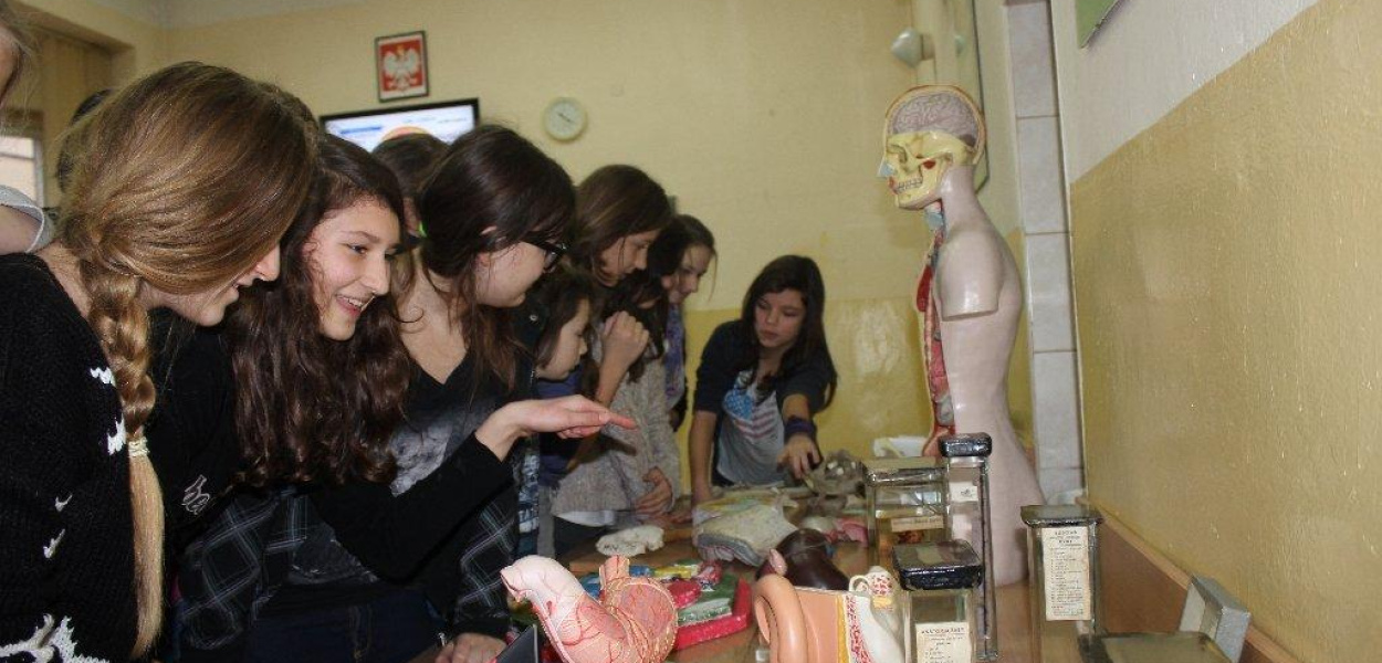 Fizyka i chemia na luzie w Gimnazjum nr 4 