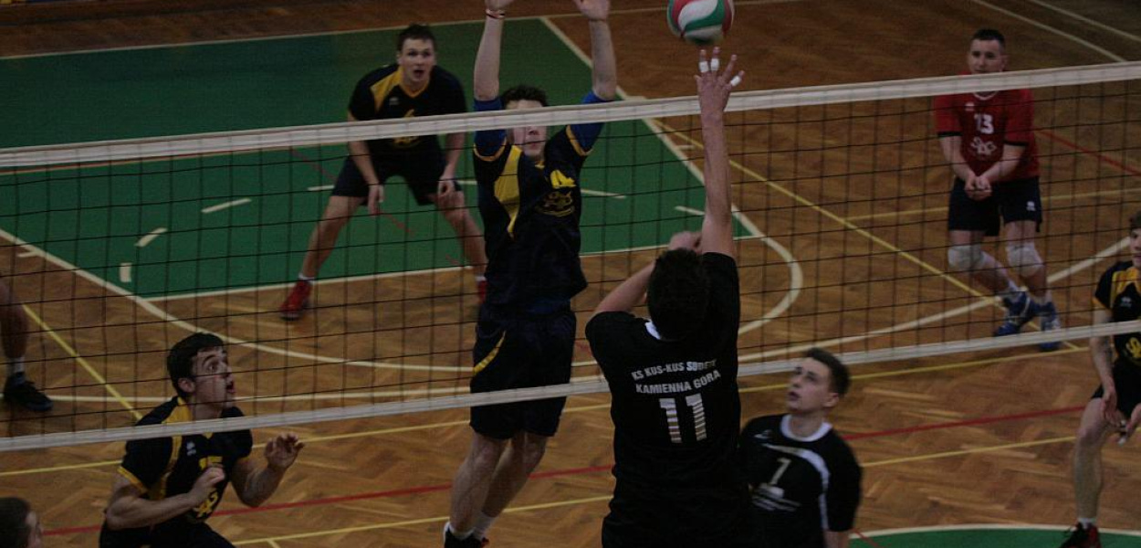 Z nieba do piekła. Chimeryczny Ikar przegrał