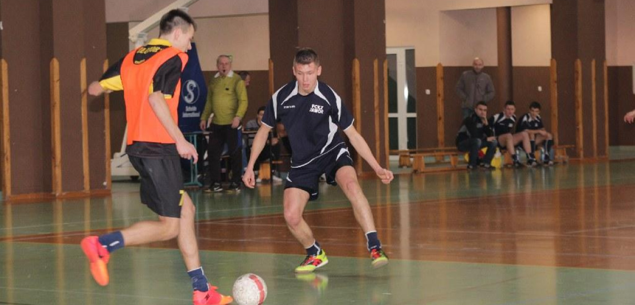 Henrykówka przegrała z PCZK, ale zagra w finale