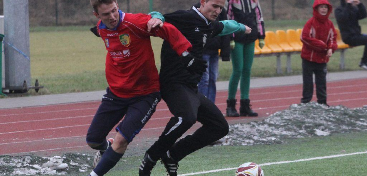 Zimą wciąż na piłkarzy Baniaka nie ma mocnych!