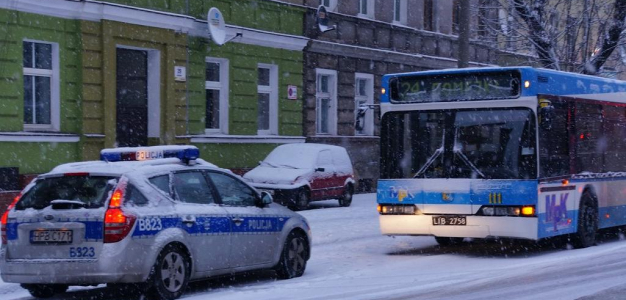 Powrót zimy. Rekordowa liczba kolizji w Legnicy!