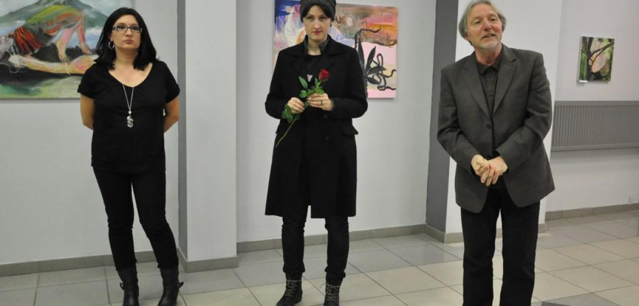 Obrazy olejne inspirowane doniesieniami medialnymi 