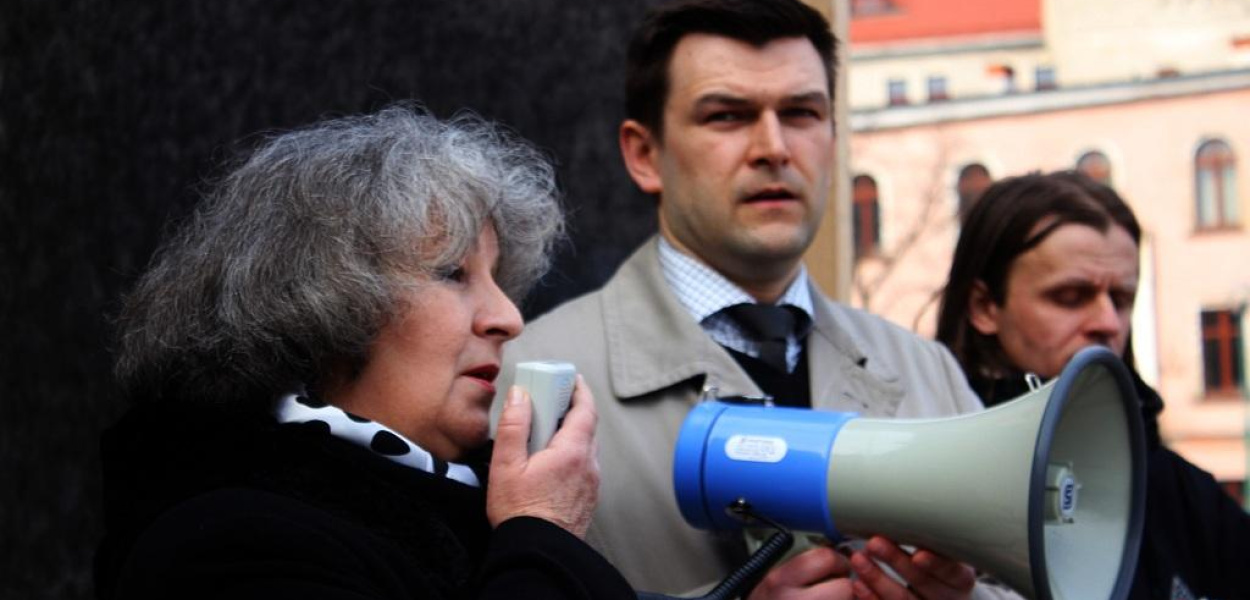 Smoleńska rocznica w Legnicy. „Precz z Iwanem!”