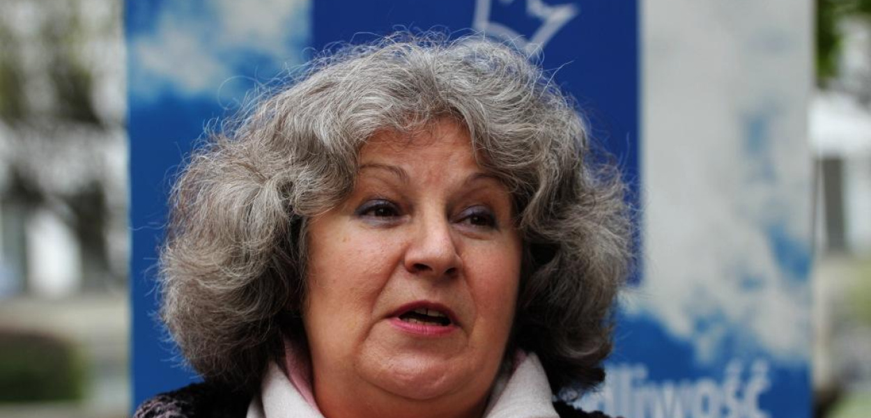 PiS rozdaje flagi. „Inni politycy nie dbają o nie”