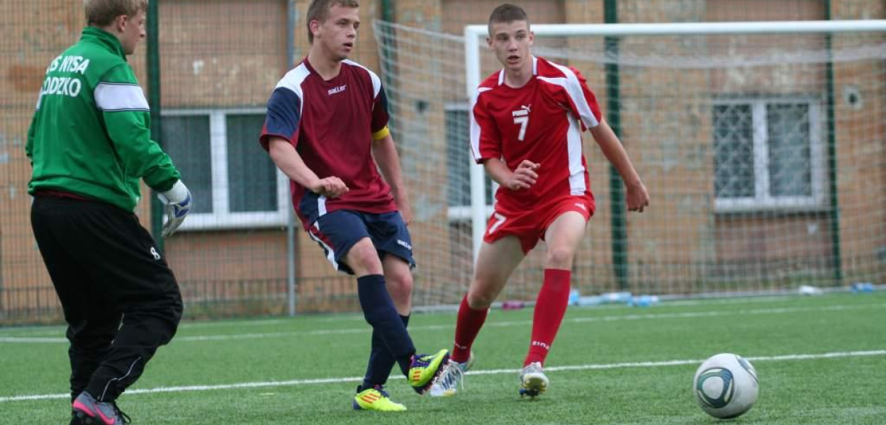 Piłkarze Gimnazjum nr 3 ze złotymi medalami!