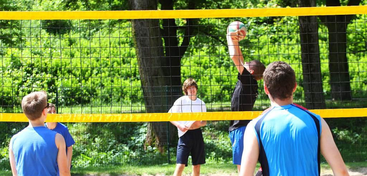 Gimnazjaliści walczyli na piachu „Kormorana”