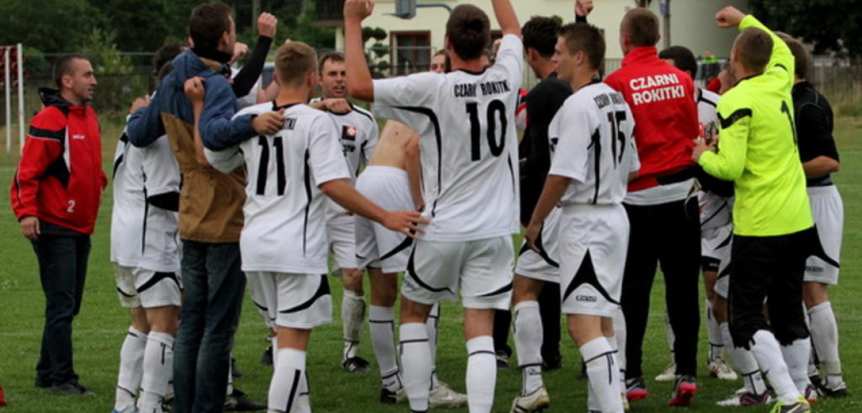 Sensacja! Czarni Rokitki ograli Olimpię Kowary