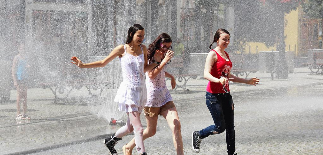 Kurtyny wodne ratunkiem przed falą upałów 