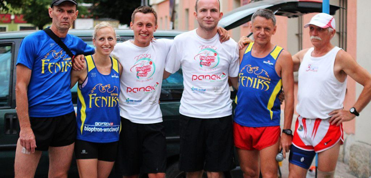 Zawodnicy Feniksa pobiegli dla chorych sióstr