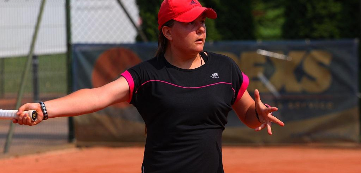 Na kortach Sinet Klubu rywalizują kadeci i kadetki