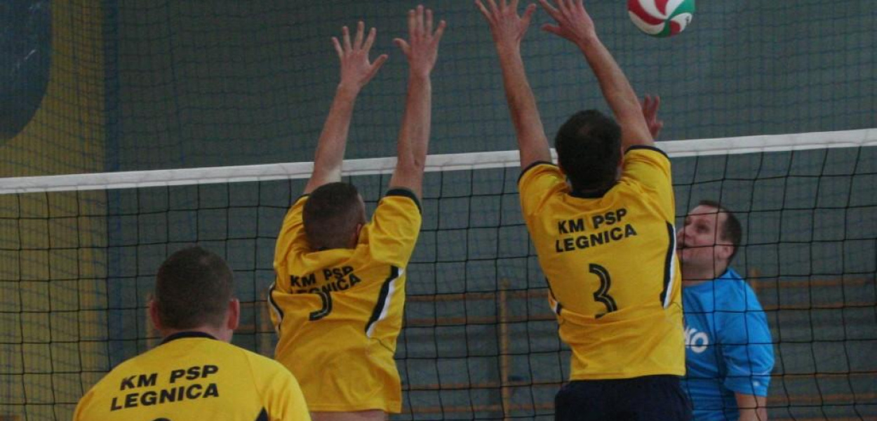 Strażacy z Oleśnicy najlepsi pod siatką w Spalonej