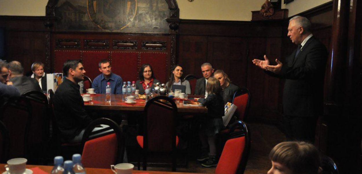 Prezydent Krzakowski prosi o pomoc liderów LBO