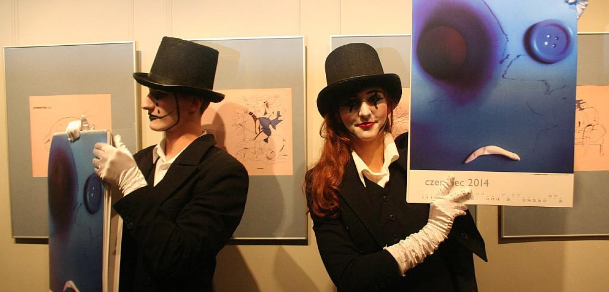 Sto egzemplarzy satyrykonowego kalendarza! 