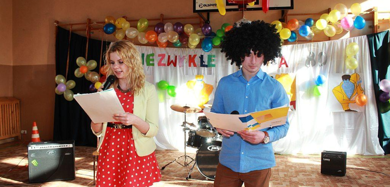 Charytatywnie i koncertowo w II LO