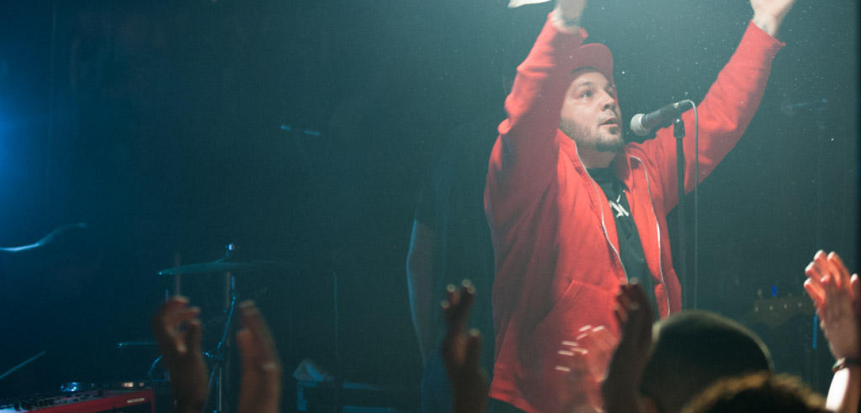 Jamal zaśpiewał dla zakochanych