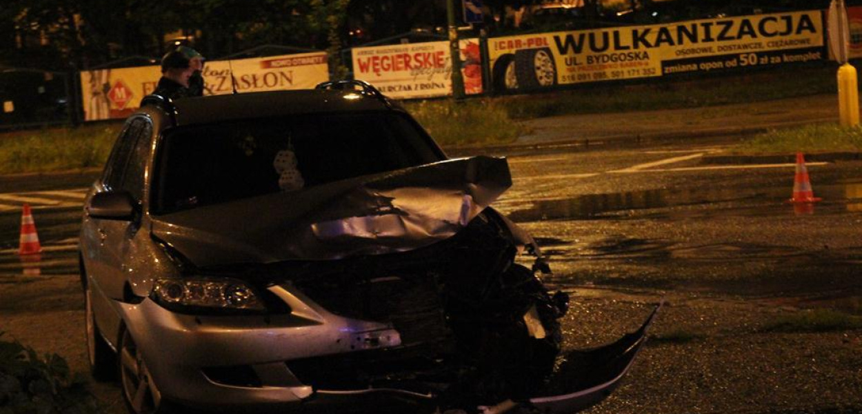 Wypadek na skrzyżowaniu Sikorskiego z Iwaszkiewicza