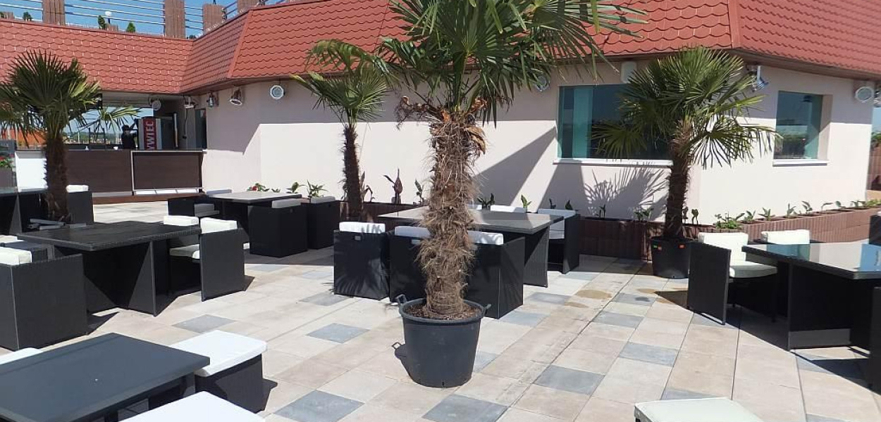 Rajska plaża na dachu Legnicy