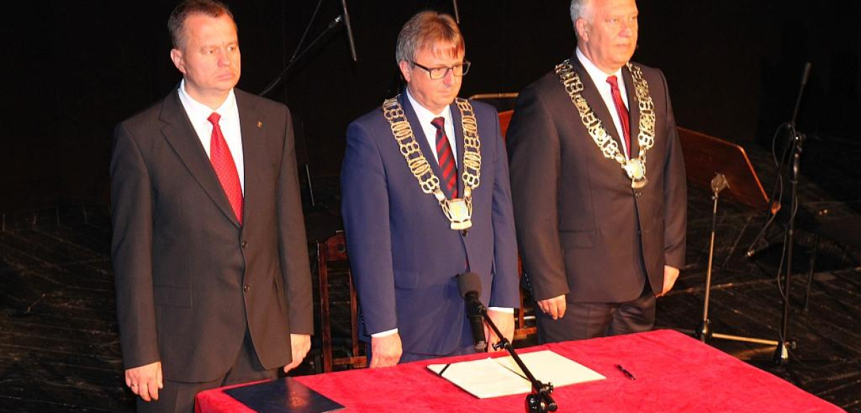 Nagrody wręczone na teatralnych deskach