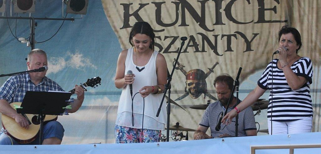 Szanty rozpoczęte, na scenie Aśki i Sterkumple