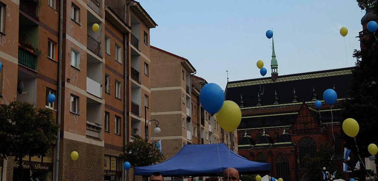 Z legnickiego Rynku na Ukrainę