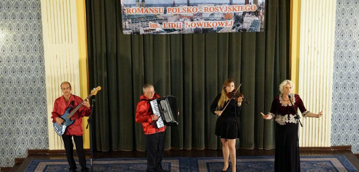 Romantycznie, dwujęzycznie. Romans polsko - rosyjski