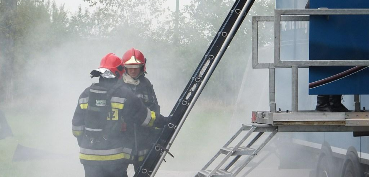 Pożar na niby, czyli ważne ćwiczenia na Piekarach
