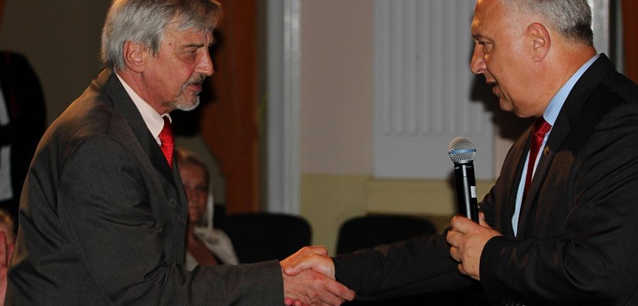 SLD kocha prezydenta. Bez wzajemności