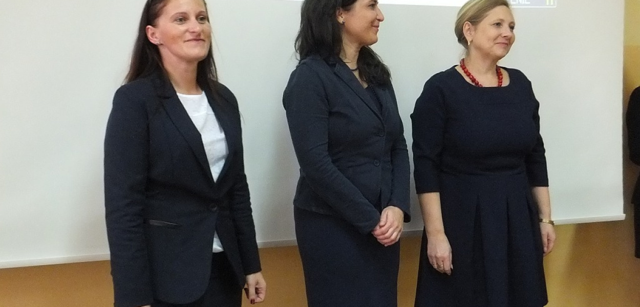 Odebrali certyfikaty z odbytego stażu 